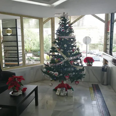 Apartahotel Benal 2*