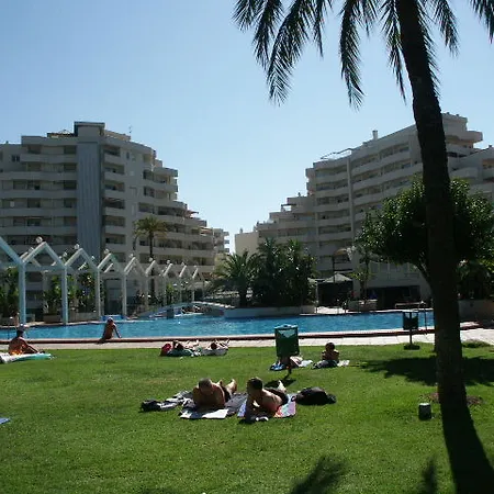 Benal Apartahotel 2*